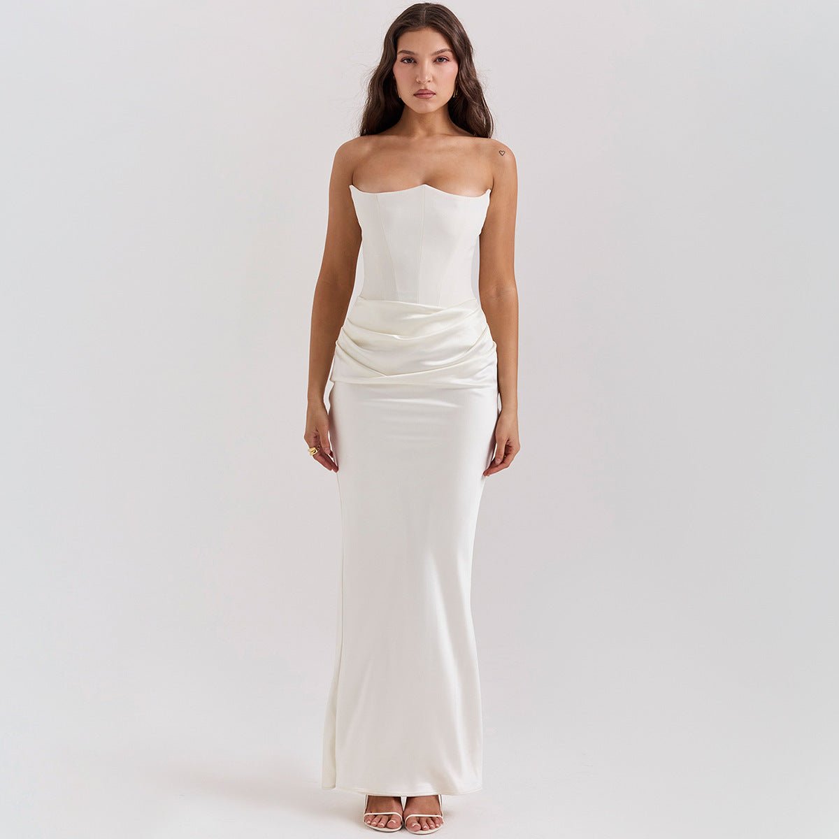 Scarlet Elegance Gown - asiilo.com