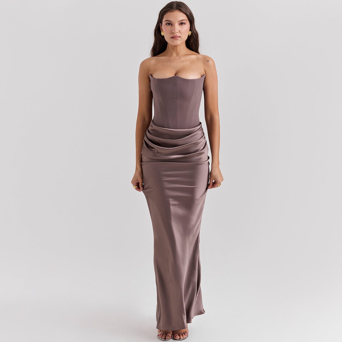 Scarlet Elegance Gown - asiilo.com